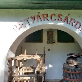 Andezit Hotel, Bér - Egyéb