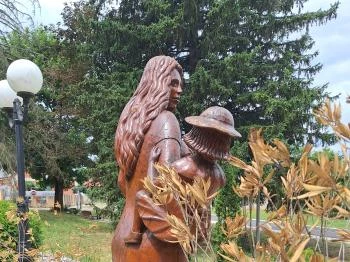 Anya gyermekével Juta