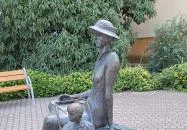 Anya gyermekkel Nagyatád