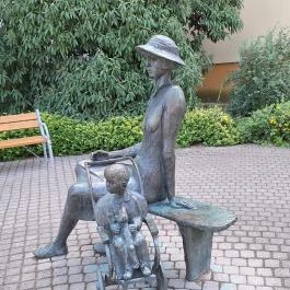 Anya gyermekkel Nagyatád - Külső kép