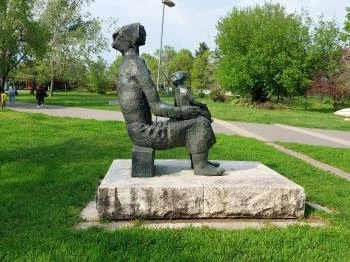 Anya gyermekkel Budapest