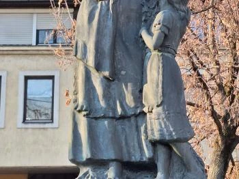 Anyák szobra Budapest