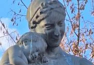 Anyák szobra Budapest