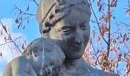 Anyák szobra Budapest - Egyéb
