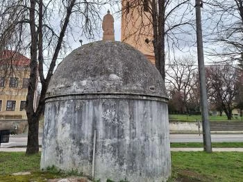 Apácák kútja Pincehely