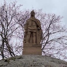 Apácák kútja, Pincehely - Egyéb