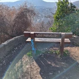 Apáthy-szikla, Budapest - Külső kép