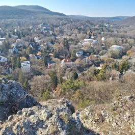 Apáthy-szikla, Budapest - Külső kép