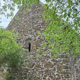 Apáti templomrom Tihany - Külső kép