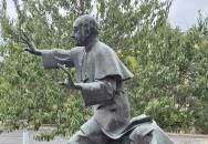 Apor Vilmos emlékműve Budapest