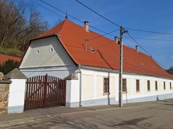 Apponyi Kúria Bátaapáti