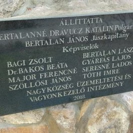 Aradi vértanúk emlékműve Jászladány - Egyéb