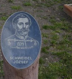 Aradi vértanúk emlékműve