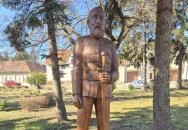 Aradi vértanúk szobrai Jánosháza