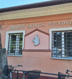 Arany Mókus Vendéglő