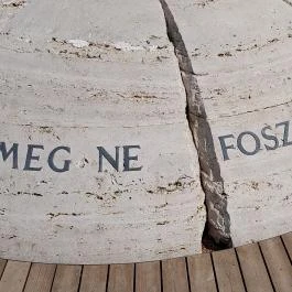 Aranybulla-emlékmű, Székesfehérvár - Egyéb