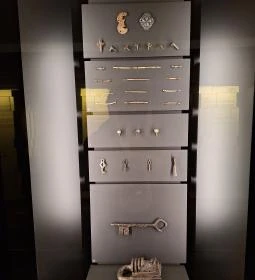 Aranymonostor Látogatóközpont