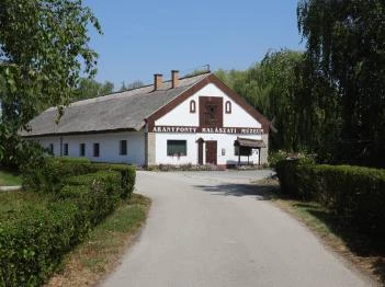 Aranyponty Halászati Múzeum Sáregres