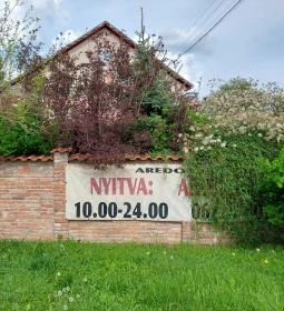 Aredo Étterem & Kávézó