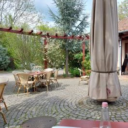 Aredo Étterem & Kávézó Aszód - Belső