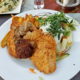 Aredo Étterem & Kávézó Aszód - Étel/ital