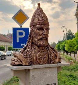 Árpád fejedelem mellszobra