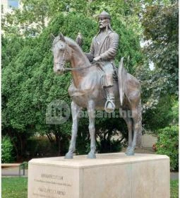 Árpád fejedelem szobra