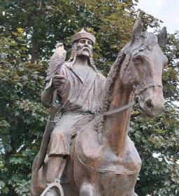 Árpád fejedelem szobra