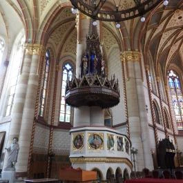 Árpád-házi Szent Erzsébet-plébániatemplom Budapest - Belső