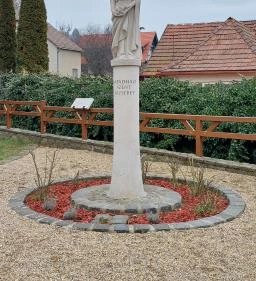 Árpád-házi Szent Erzsébet-szobor