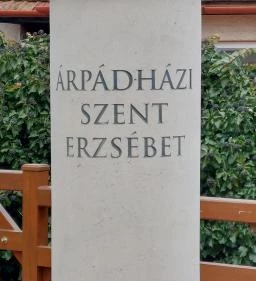 Árpád-házi Szent Erzsébet-szobor