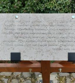 Árpád-házi Szent Erzsébet-szobor