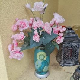 Árpád-házi Szent Kinga Templom, Küngös - Egyéb