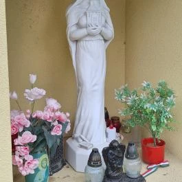 Árpád-házi Szent Kinga Templom, Küngös - Egyéb