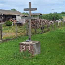 Árpád-házi Szent Kinga Templom, Küngös - Egyéb