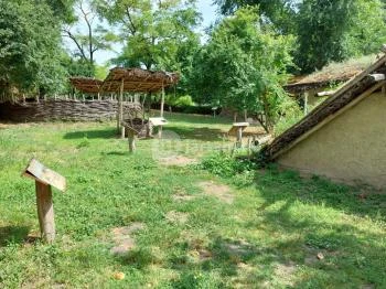 Árpád-kori falurekonstrukció Tiszaalpár