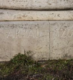 Árpád vezér szobor