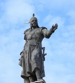 Árpád vezér szobor