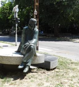 Arthur Koestler szobra