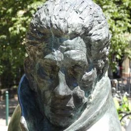 Arthur Koestler szobra Budapest - Egyéb