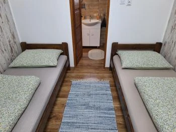 Arvisura Vendégházak Zsombó