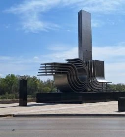 8. legjobb látnivaló: Árvízi emlékmű