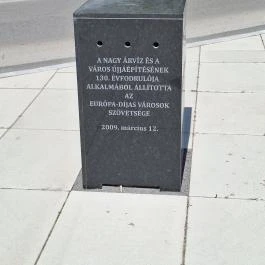 Árvízi emlékmű Szeged - Egyéb