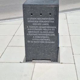 Árvízi emlékmű Szeged - Egyéb