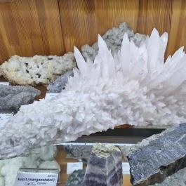 Ásványok Háza Gyöngyösoroszi - Egyéb