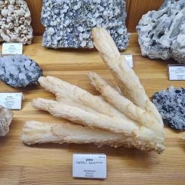 Ásványok Háza Gyöngyösoroszi - Egyéb