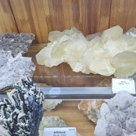 Ásványok Háza Gyöngyösoroszi - Egyéb