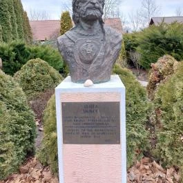 Attila Domb, Tápiószentmárton - Külső kép