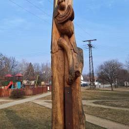 Attila-szobor Maglód - Egyéb