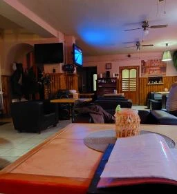 Autómix Étterem Pizzéria Kávézó